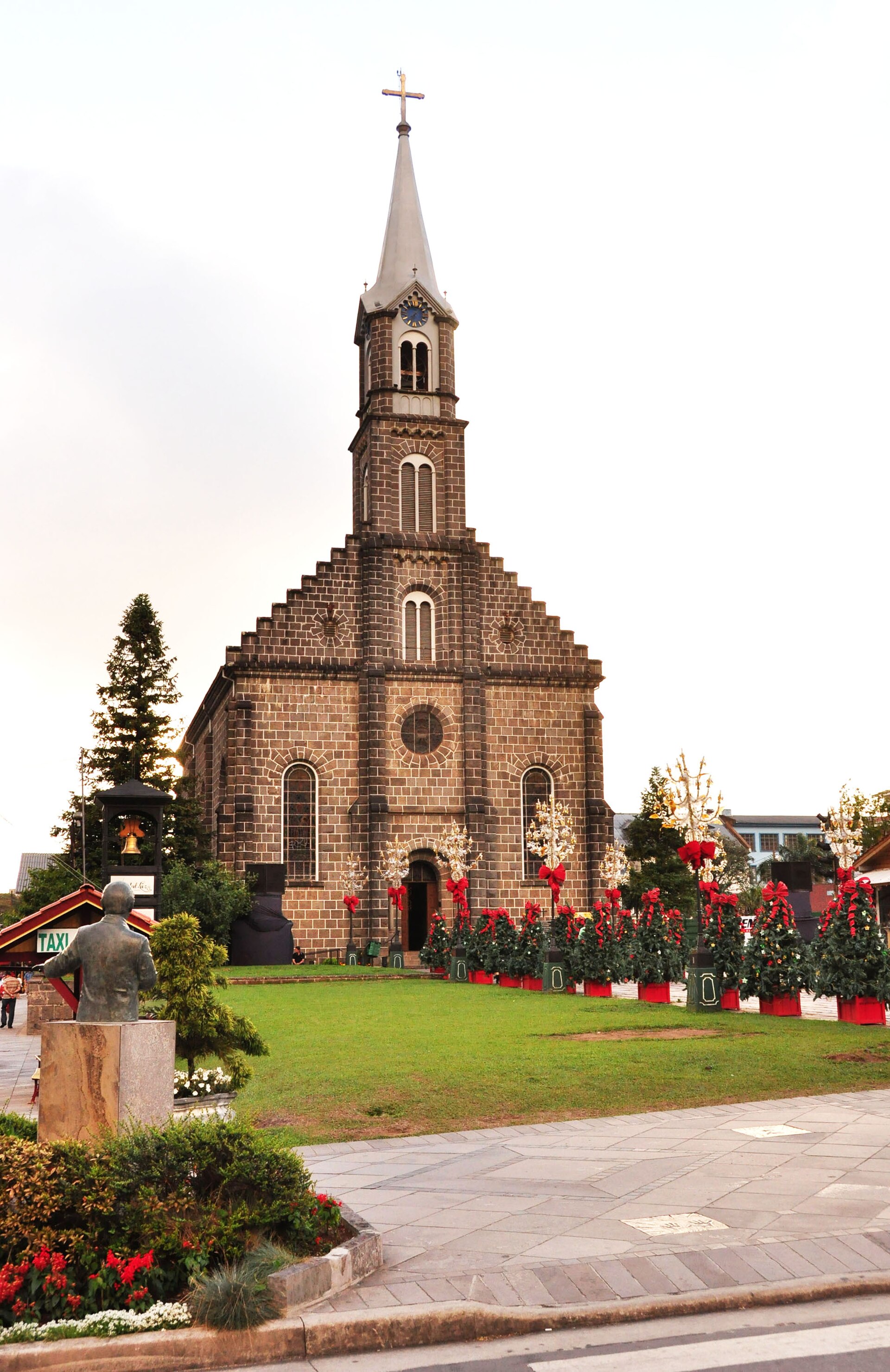 Fachada da Igreja Matriz São Pedro, Gramado